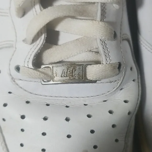 Nike High Top Air Force 1 - Picture 6 of 7